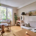 Appart calme à Buttes-Chaumont